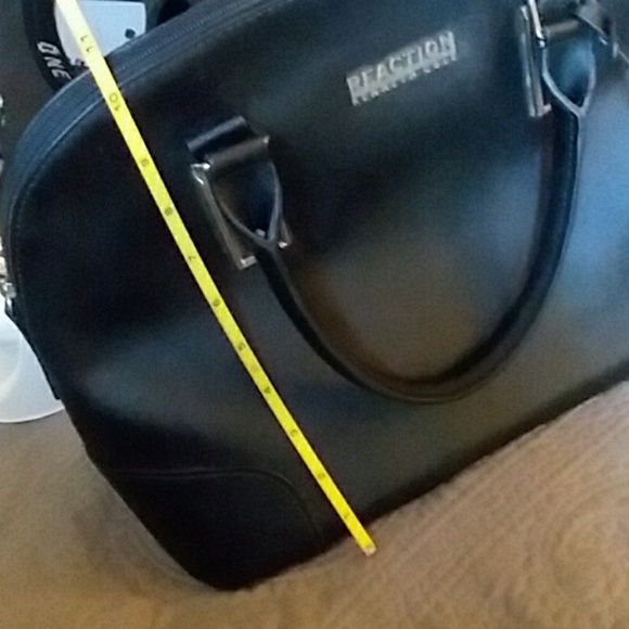 NWOT Kenneth Cole reaction purse - Picture 7 of 8